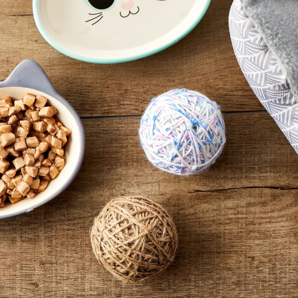 XMSJ Interactive Cat Toy Yarn Balls with Bell Rattling Sound